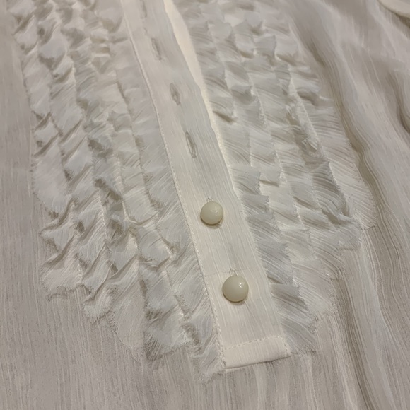 Never worn guess sheer blouse - Picture 2 of 5